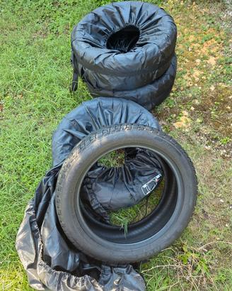 Set gomme invernali Riken Snow 215/50 R18 92V XL