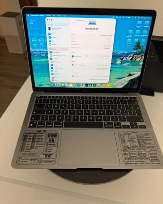 MacBook Air M1 8gb RAM 256gb ssd + accessori