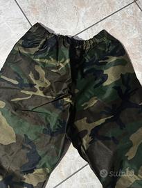 Sopra - Pantalone impermeabile mimetico tg 48