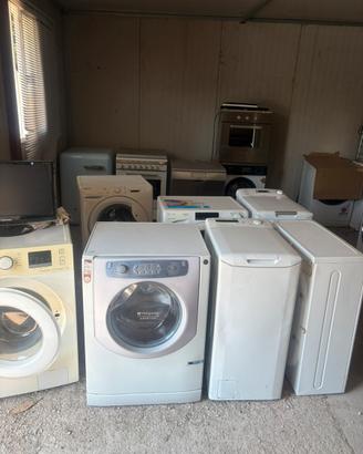 Cucina gas frigo lavatrice lavasciuga forno tv