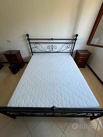 Letto in ferro battuto con materasso