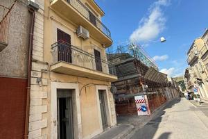 Locale Commerciale - Chiaramonte Gulfi