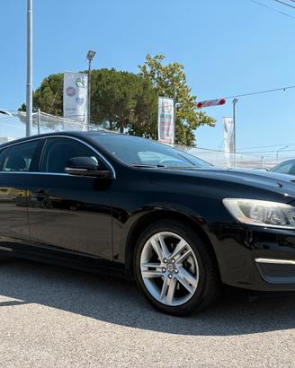 Volvo V60 D2 1.6 Momentum