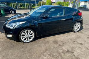 HYUNDAI Veloster - 2012