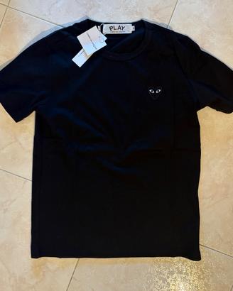 maglietta comme des garcon