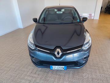 Renault Clio dCi 8V 90 CV EDC 5 porte Moschino Zen