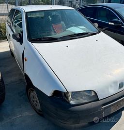 FIAT PUNTO per ricambi usati