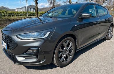 Ford Focus ST-Line 2023 1.0 mHEV 125CV Tagliandata