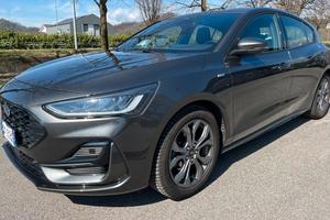 Ford Focus ST-Line 2023 1.0 mHEV 125CV Tagliandata