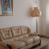salotto in pelle pari al nuovo