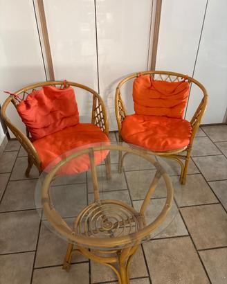 set sedie e tavolo da giardino