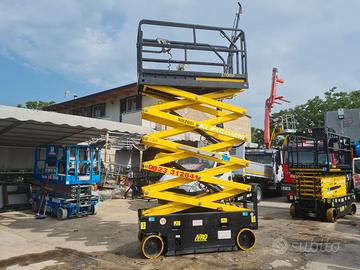 Piattaforma aerea verticale elettrica 12 metri