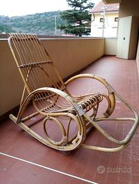 sedia a dondolo poltrona