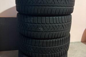 Pirelli sottozero 3 205 40 17 invernali