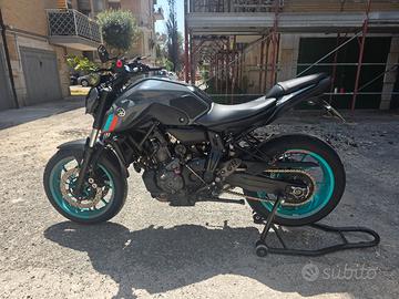 Yamaha MT-07 35kW guidabile con patente A2.