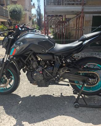 Yamaha MT-07 35kW guidabile con patente A2.