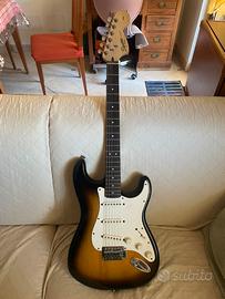 Chitarra elettrica Squier Strat by Fender