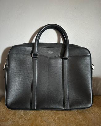 Borsa 24 ore Hugo Boss