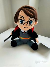 Peluche Harry Potter mago Hogwarts Conad 2022