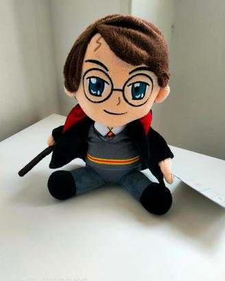 Peluche Harry Potter mago Hogwarts Conad 2022