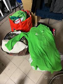 Borse di maglie maglioni e camicie