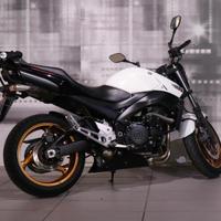 Suzuki GSR 600