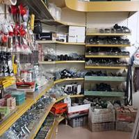 Set completo bacone in legno e scaffali metallici
