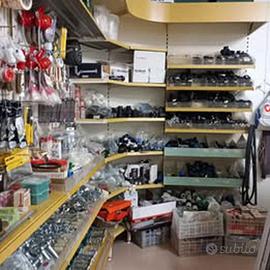 Set completo bacone in legno e scaffali metallici