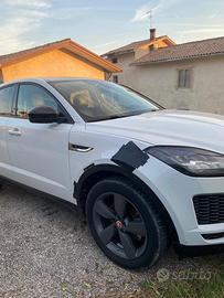 Jaguar E Pace D180