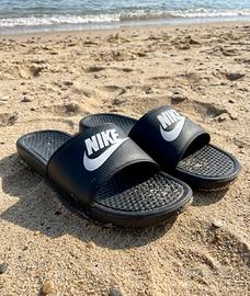 Ciabatte mare piscina