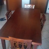 tavolo con 6 sedie 