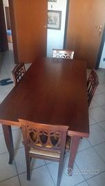 tavolo con 6 sedie 
