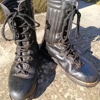scarpe da montagna 
