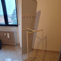 Specchio con appendiabiti ikea