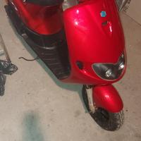 piaggio zip