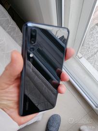 Huawei p20 pro  128 GB  e  6GB Ram