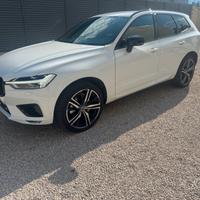 Volvo XC60 07/2021 R-Design B4 diesel AWD