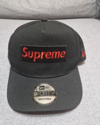 cappello baseball new era x supreme 