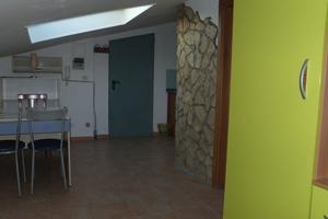 Monolocale (studentesse)