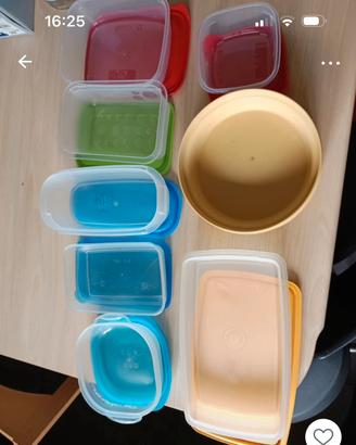 Tupperware contenitori