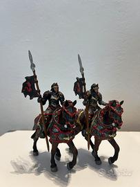 N.2 SCHLEICH FUORI PRODUZIONE