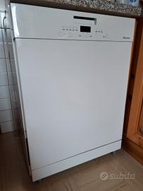 lavastoviglie come nuova MIELE