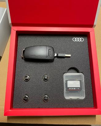 Box accessori Audi chiavetta usb, scheda SD