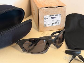 Occhiali da sole Oakley Plantaris OO9437 943701