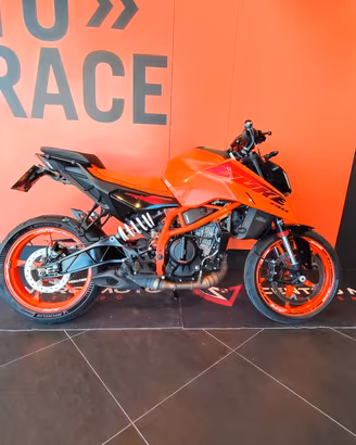 KTM 390 DUKE (2024)