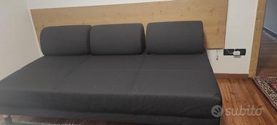 Divano letto Ikea, modello Flottebo