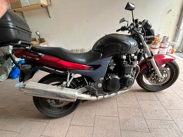 Kawasaki ZR-7 750