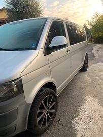Volkswagen Caravelle T5 Transporter 9 posti