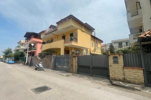 Giugliano in Campania - villa