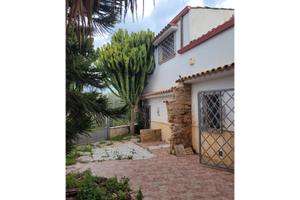 Villa Indipendente Pressi Marinai Alliata